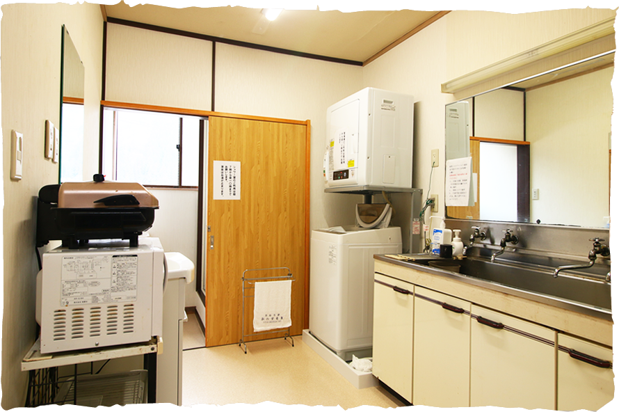 洗濯機、乾燥機も常備しております。
